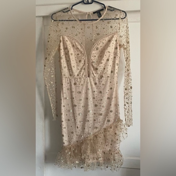 Forever 21 Gold Dress. Pre-Owned. - Picture 1 of 5